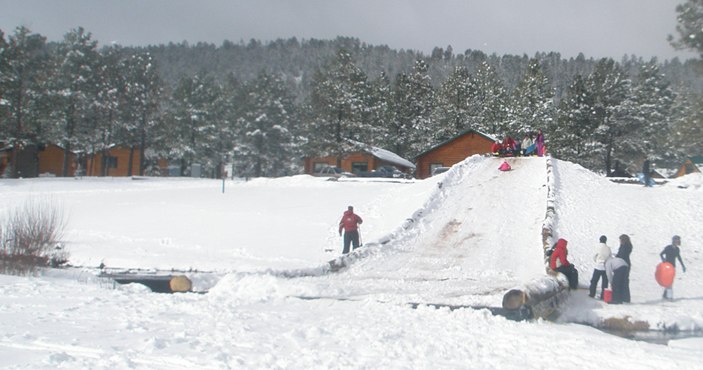 Sledding, Az